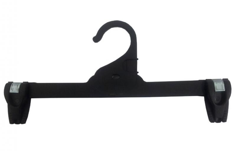 Used Plastic Clip Hangers - Black